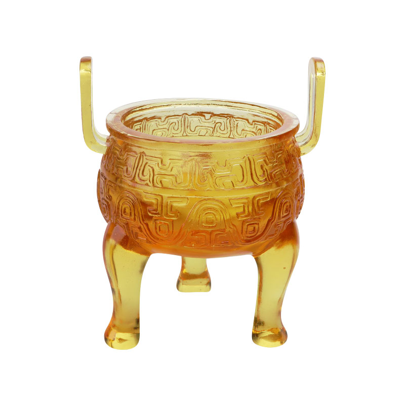 Tripodis ornamentis aurei coloris TESTA