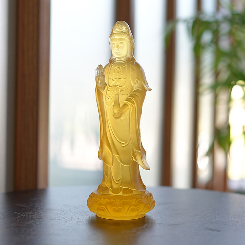 Guanyin Bodhisattva Vitrum Statue