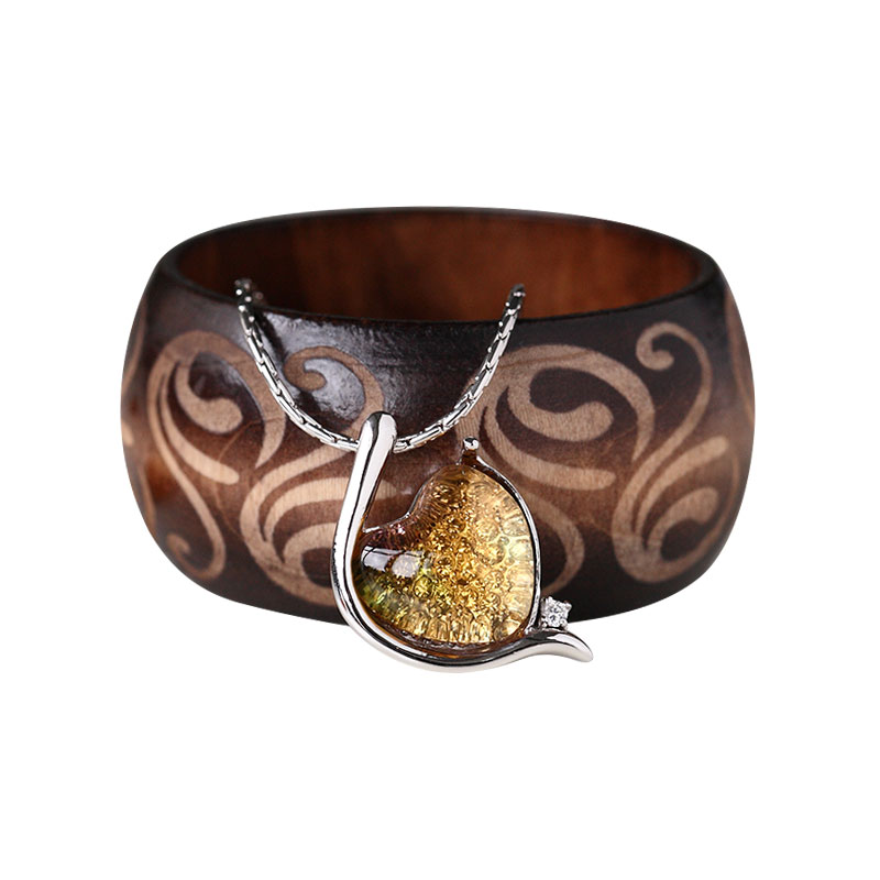 Bracteae vitreae cum appensionibus elegantissimi coloris argentei