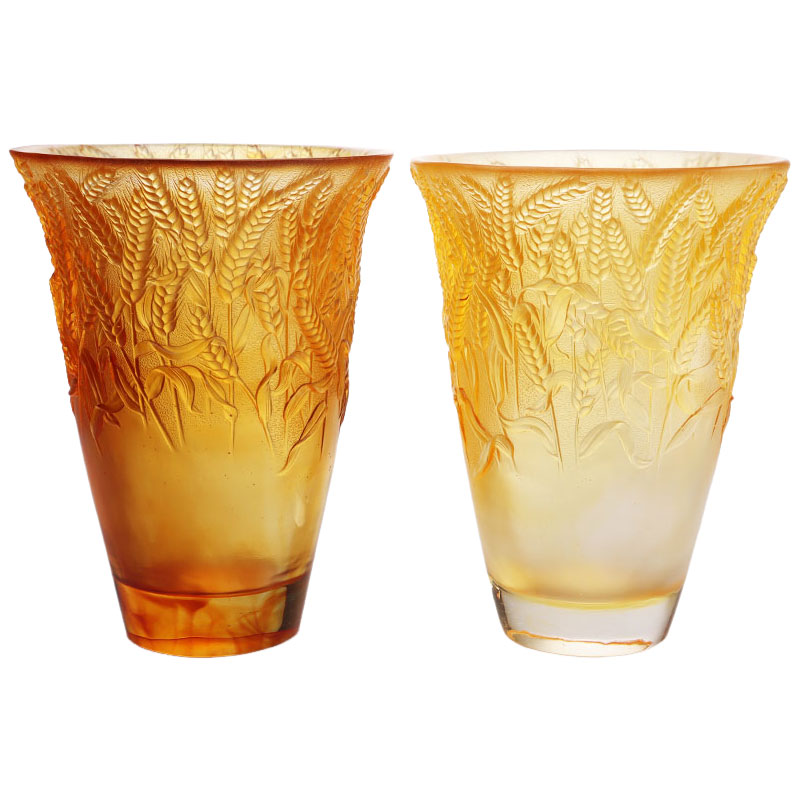 Auriculae triticum electri Vase vitreum impressum