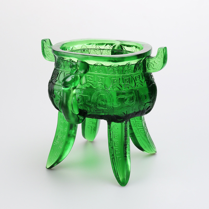 Smaragdus viridis Crystal Vitri tripodis cum auriculae informibus